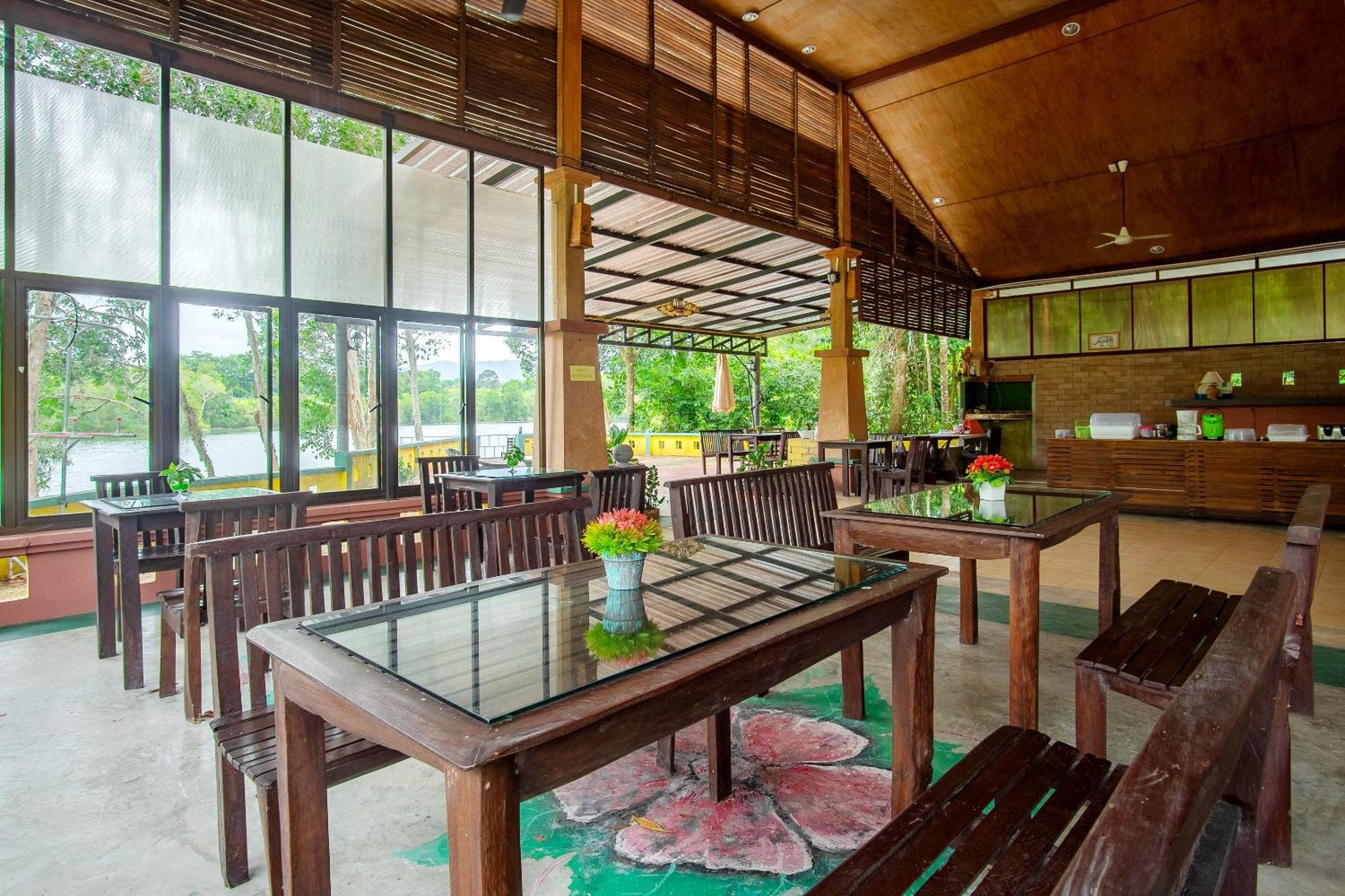 Oyo 479 Water Jade Natural Resort Тай-Муанг Экстерьер фото