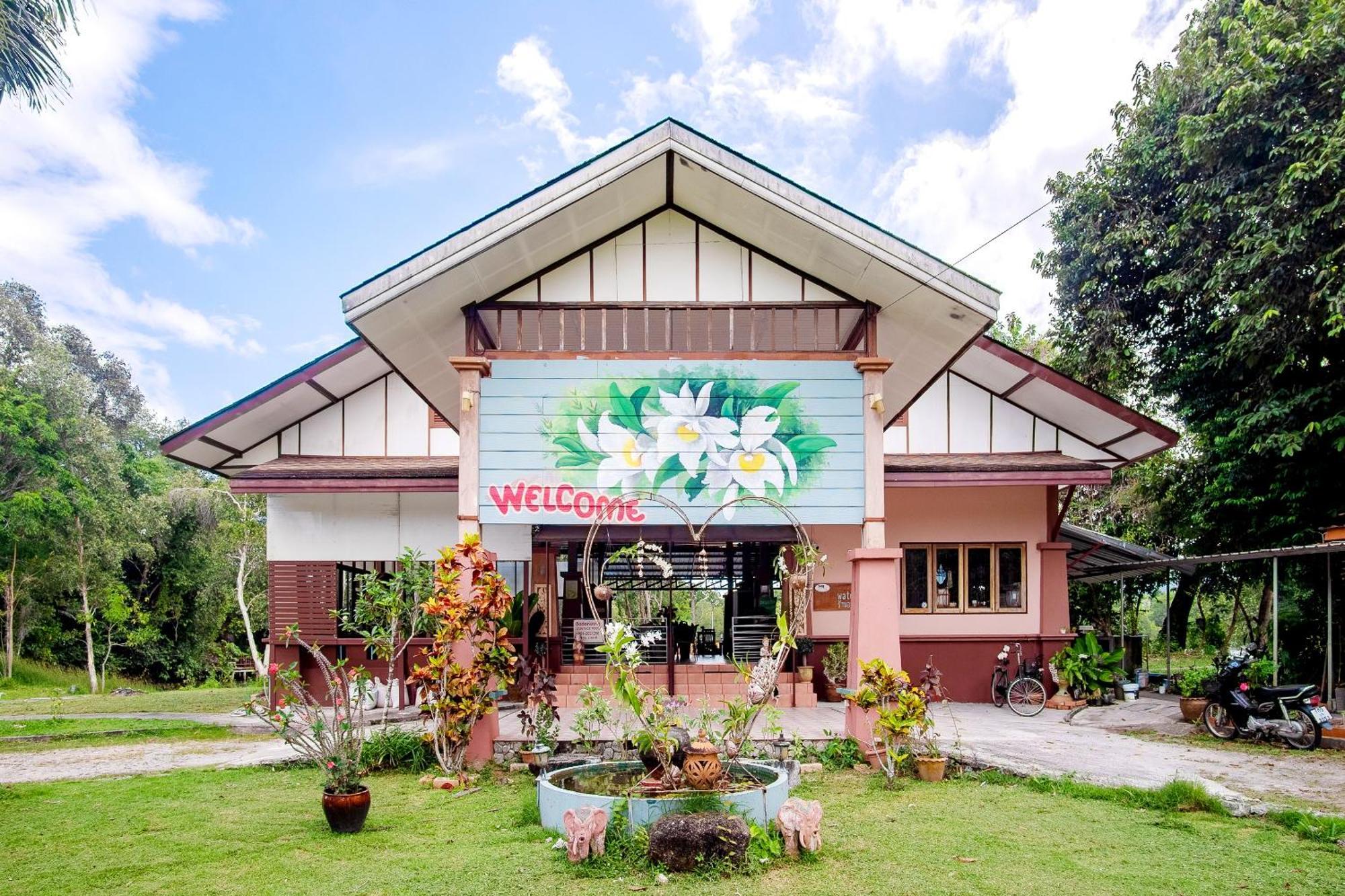 Oyo 479 Water Jade Natural Resort Тай-Муанг Экстерьер фото